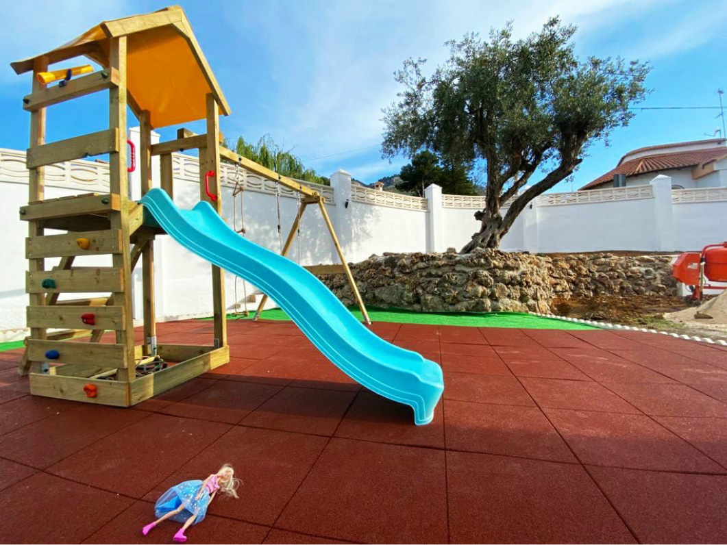 Pavimentos para parques infantiles Lotum Sport Safe - Pavimentos y  Revestimientos - Pavimentos para parques infantiles