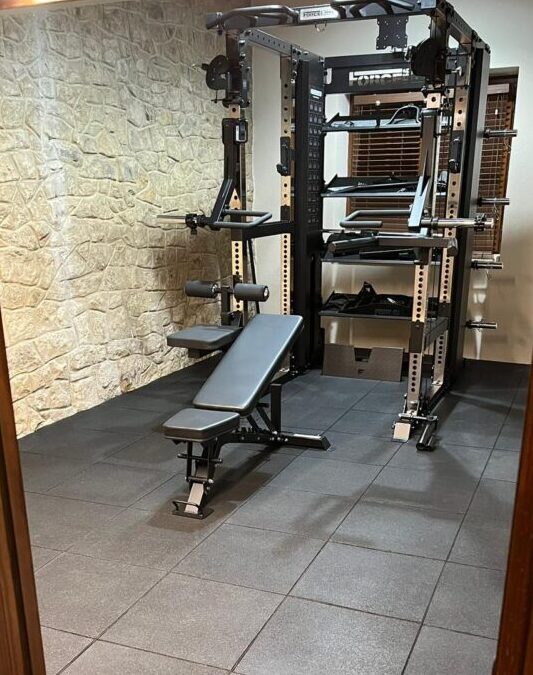 Loseta de caucho de alta densidad gimnasio particular