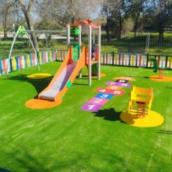 Césped artificial colores para parque infantil