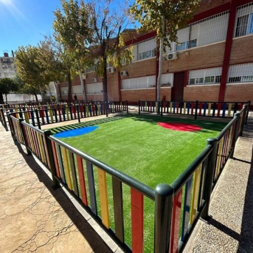 Césped artificial colores para parque infantil